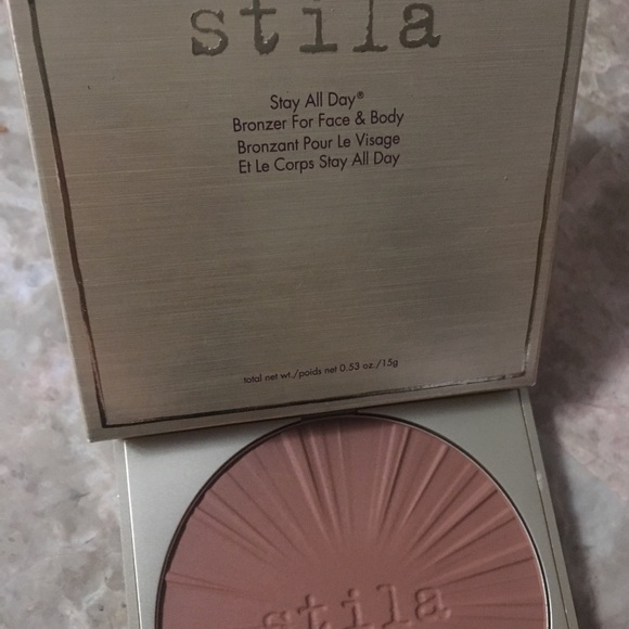 Stila stay all day bronzer - Picture 1 of 1
